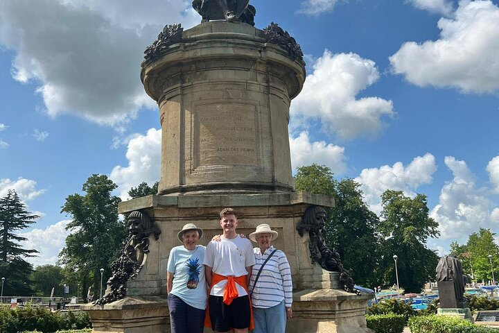 Private Stratford-Upon-Avon Town Walking Tour - Photo 1 of 3